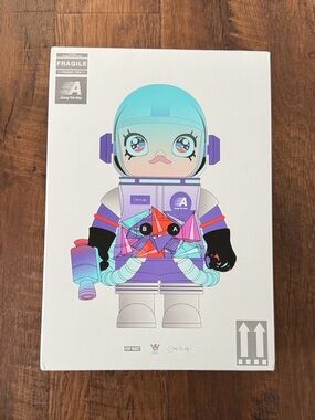 400% Mega Space Molly Louis De Guzman